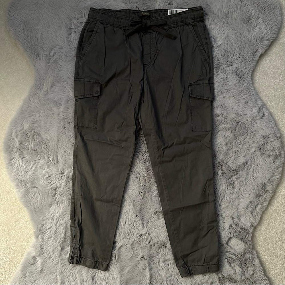 Natural Reflections NWT Women’s Bella Vista Twill Jogger Size S, M Green-Grey